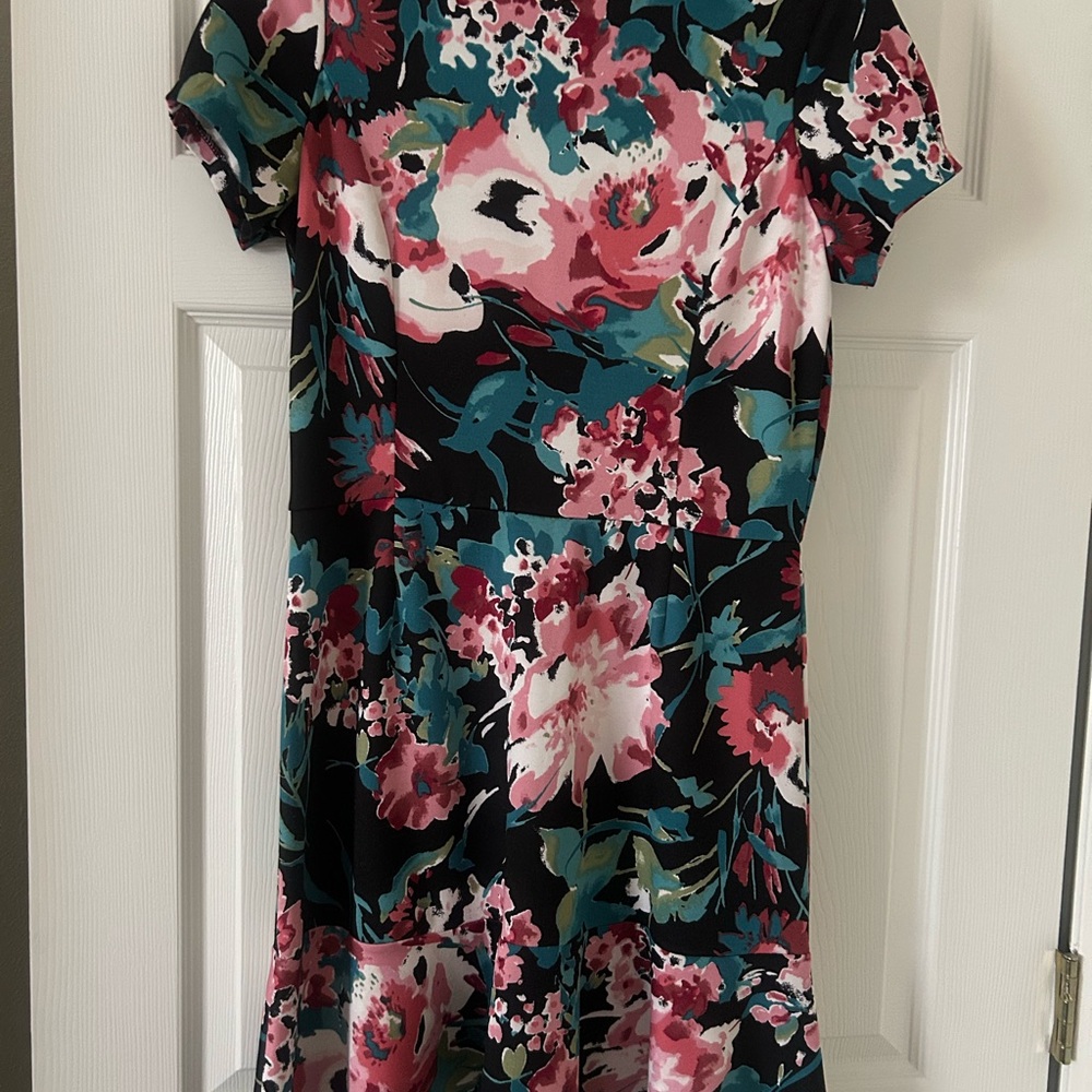 Love...ady Black and Pink Puff Sleeve Sheath Mini Dress